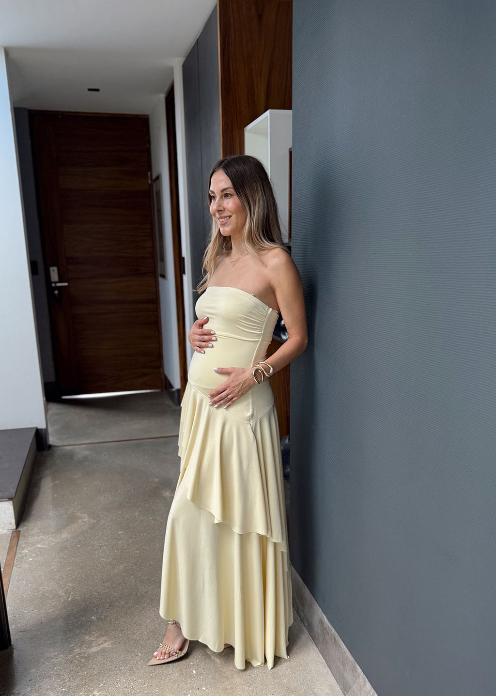 Vestido strapless olanes baby yellow