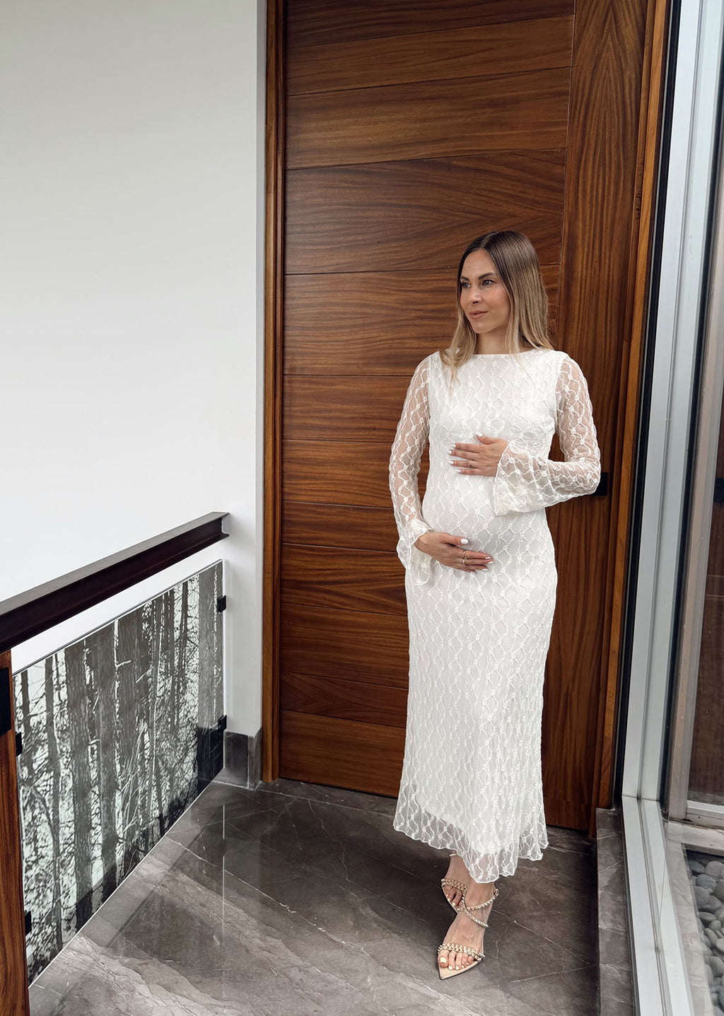 Vestido encaje blanco manga amplia