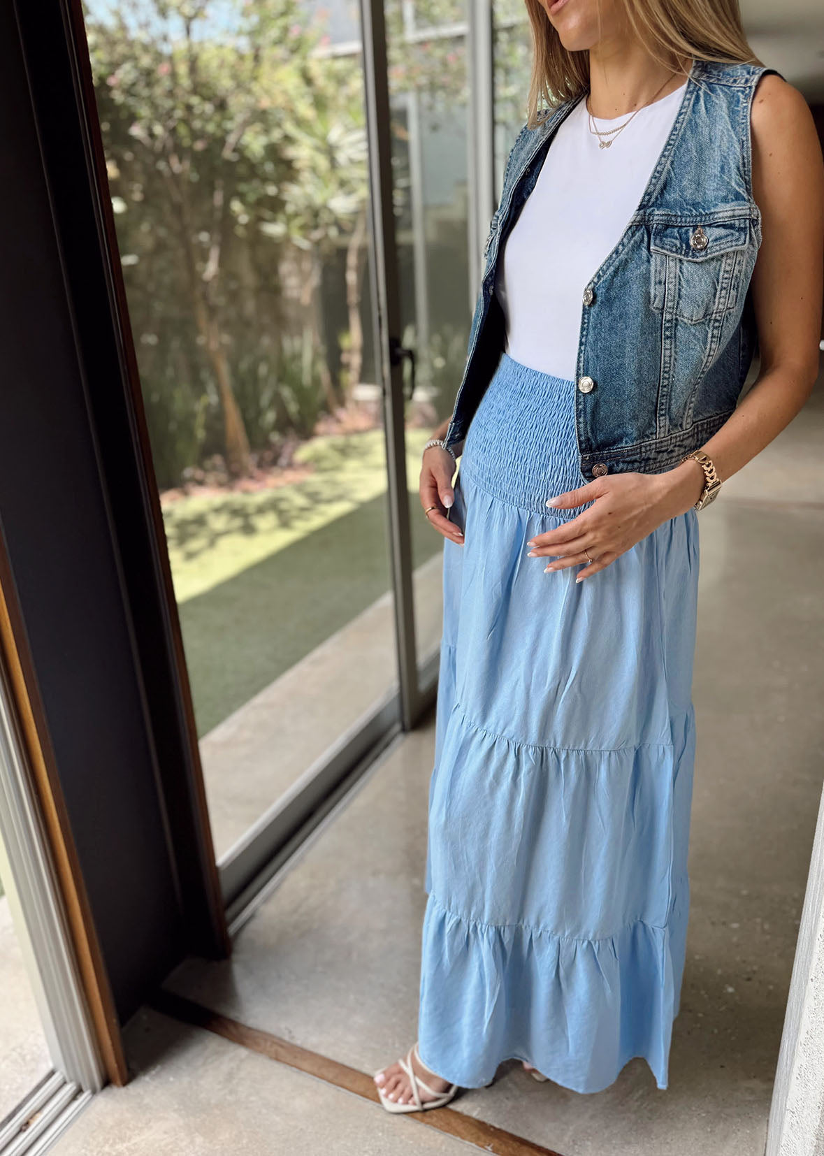 falda azul cielo con elástico