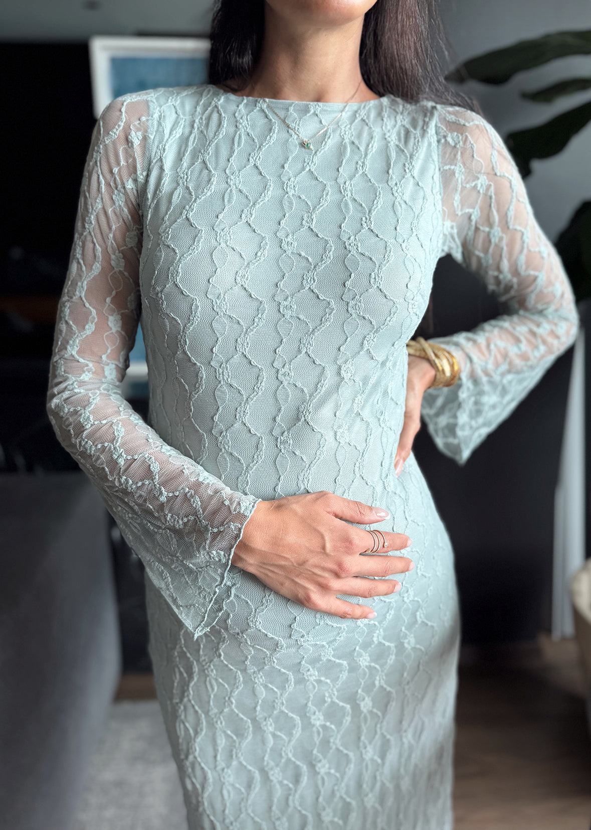 Vestido encaje menta manga amplia