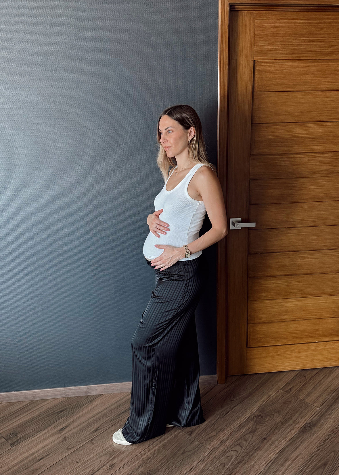 Pantalón satinado negro