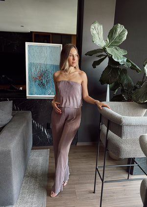 Mono strapless pantalón lila