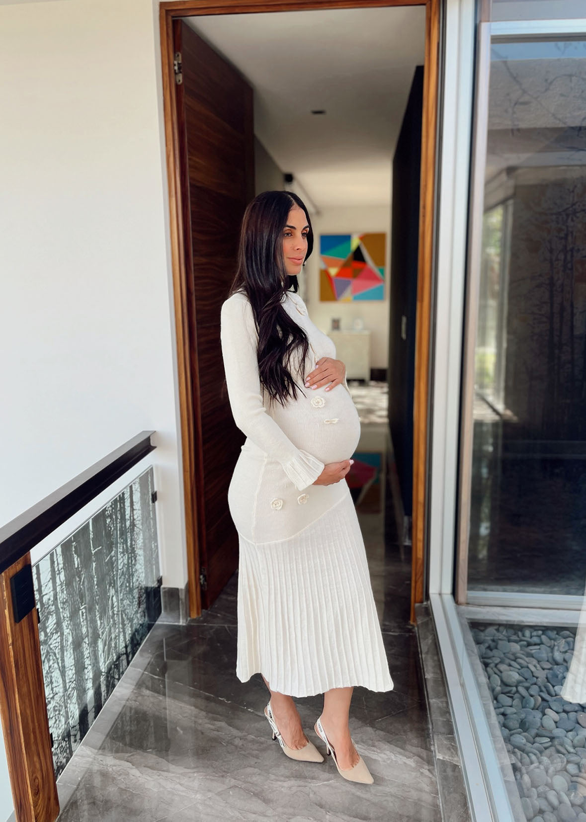 Vestido con flores tejido beige