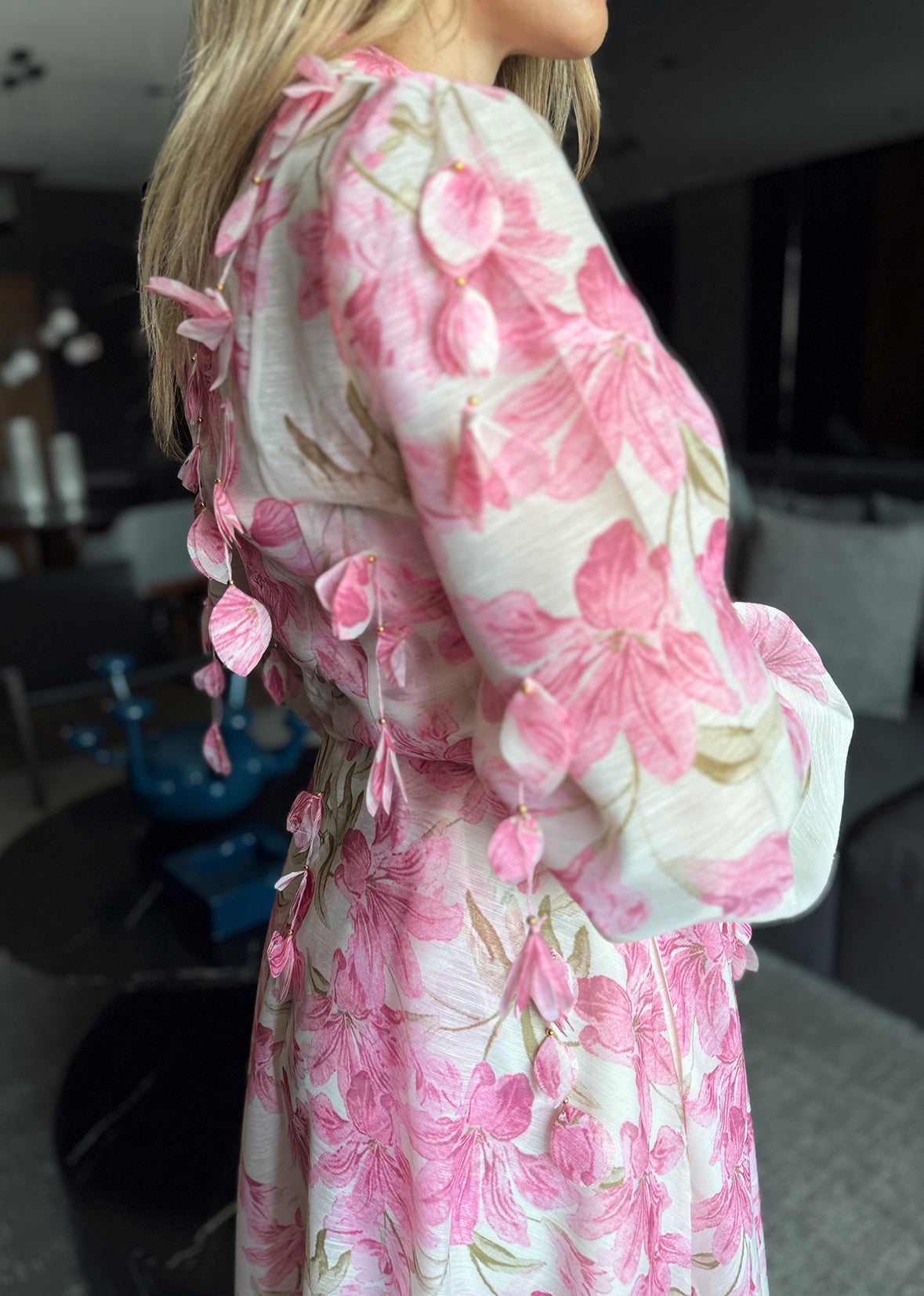 Vestido aplicación flor colgante tipo Zimmerman